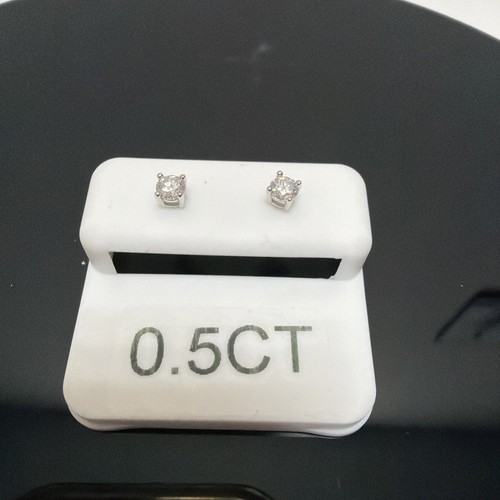 Moissanite ct solitaire - moissanite,