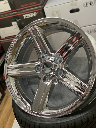 20x8 iroc chrome rims - 20x8,
