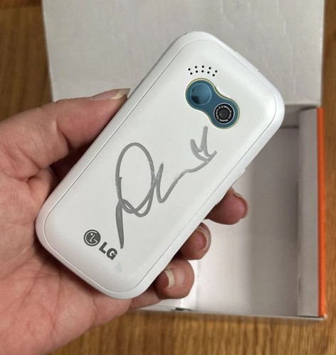Demi lovato signed autographed - lovato,