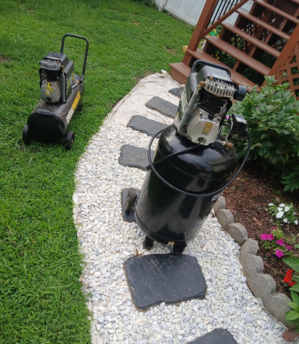 Portable upright vertical tank - upright,