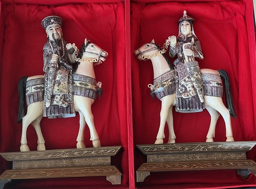 Vintage master carved pair - master,