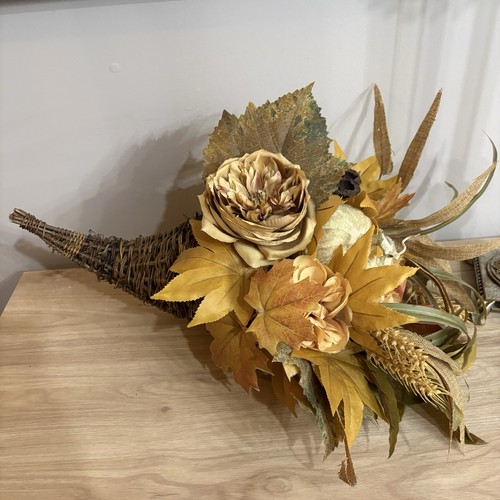 Wicker cornucopia horn - horn, of
