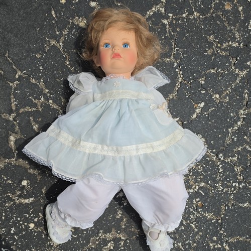 The susan wakeen doll company - wakeen,