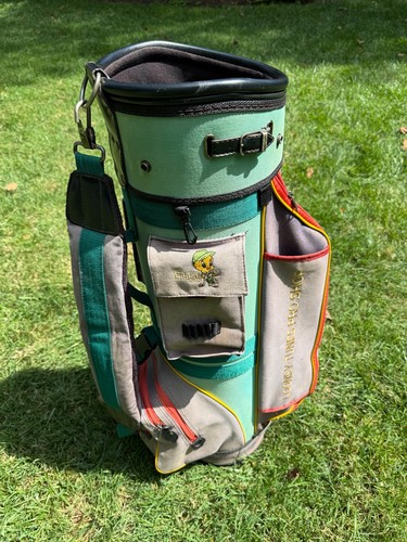 Club looney tunes pro shop - looney,