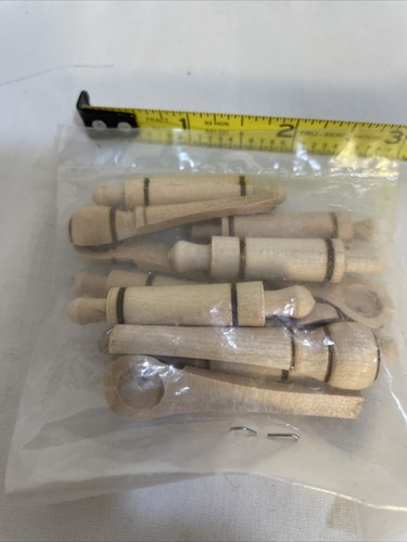 Miniatures lot wooden and - miniatures,