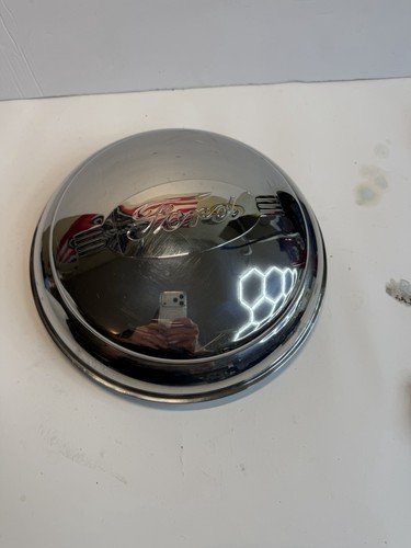 1950 f100 hubcap - 1950’s,