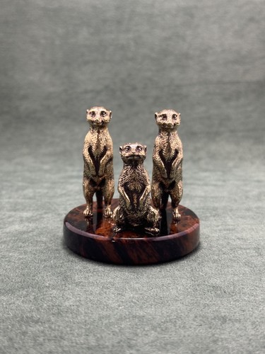 Art deco meerkats - meerkats, mongooses