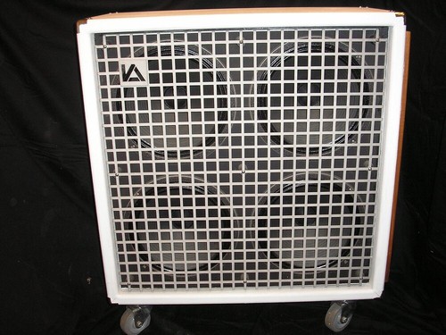 Industrial amps 4x12 - industrial, empty