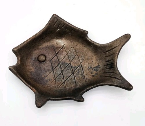 Vintage cast iron fish - iron, skillet