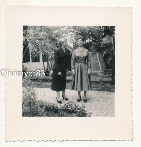 Vintage photo 2 women - vintage,