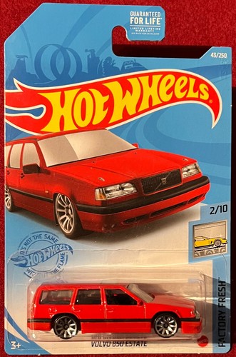 Hot wheels factory fresh volvo - factory,