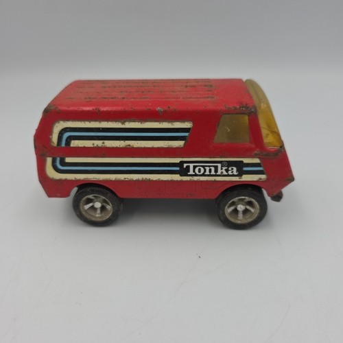 Tonka metal van vintage red - van,