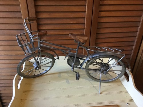 Desktop bicycle decor chain - desktop,