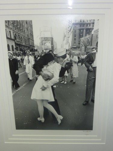 Alfred eisenstaedt signed - alfred,