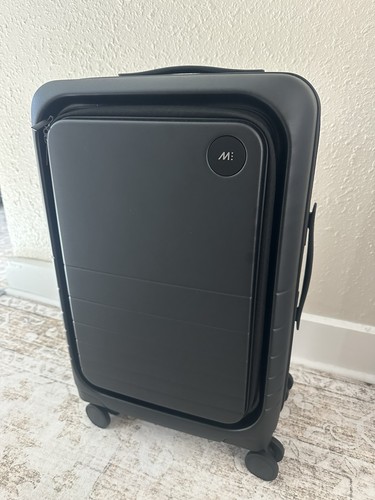 Nwt brand new monos carry - nwt-brand,