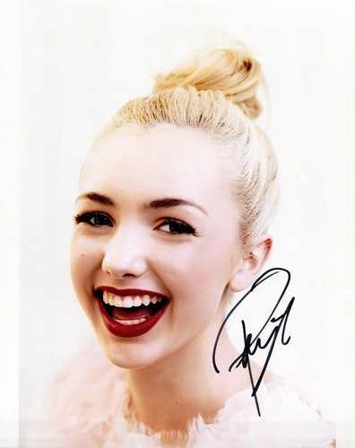 Peyton list glamour - glamour, w/coa