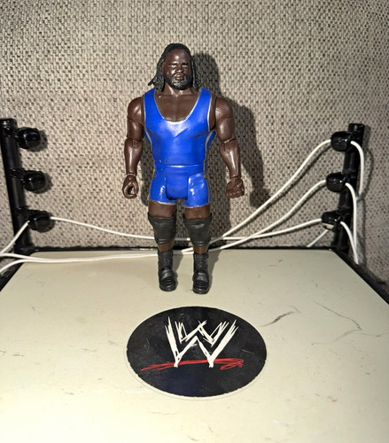 Wwe wrestling action figure - wrestling,