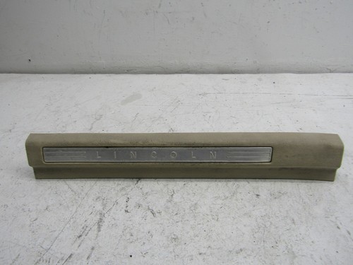Sill scuff plate - scuff, 2011
