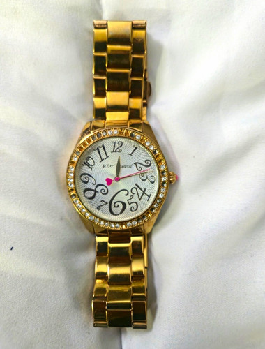 Betsey johnson women analog - betsey,