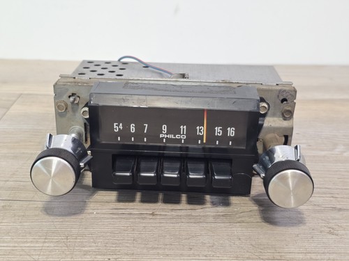 Vintage philco car radio - am,