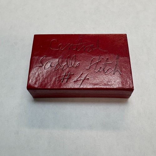 Central saddle stitch - central,