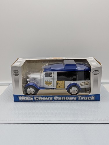 1935 chevy canopy truck 24 - chevy, 1:24