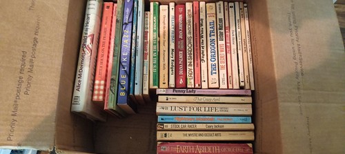 Box assorted books - lb,