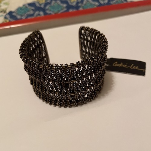 Nwt cookie lee metal - lee,