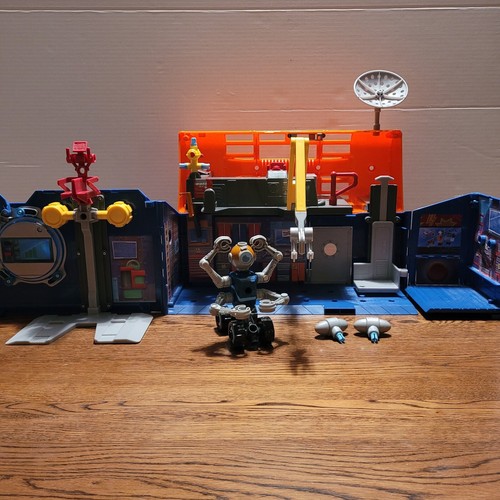 Rusty rivets lab - rusty, playset