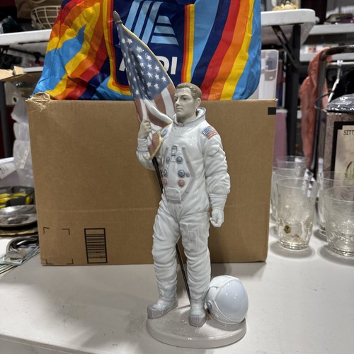 Lladro 6168 apollo - lladro, landing