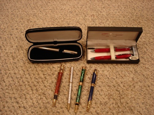Lot vintage pens - of,