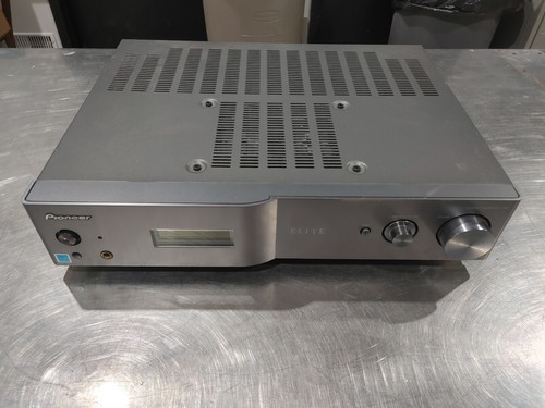 Excellent condition pioneer - excellent,
