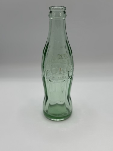 Vintage green coca cola - cola, bottle