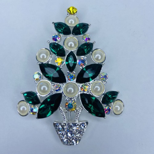 Avon christmas tree brooch - tree,