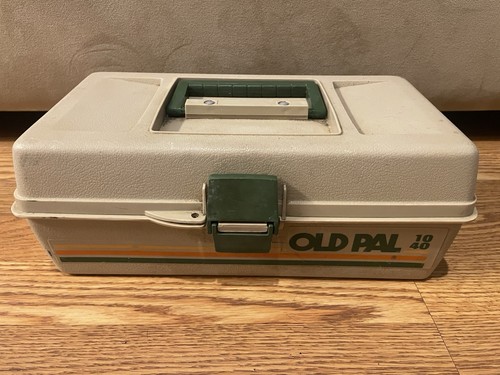 Vintage old pal - 40, fishing