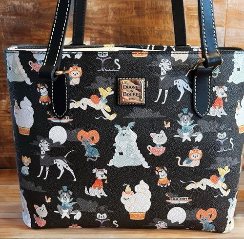 Nwt disney dooney bourke - nwt,
