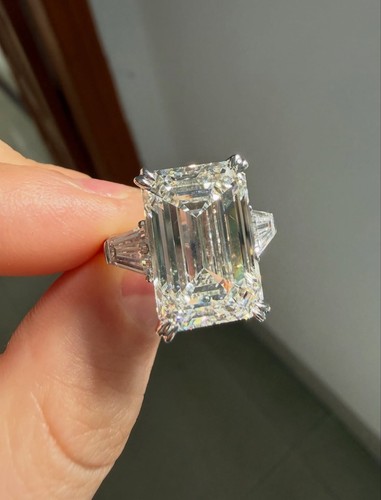 Beillant 88ct emerald - beillant, 7.88ct