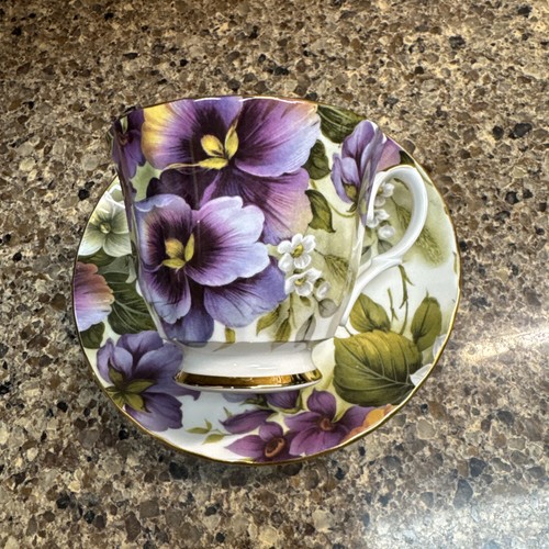 Duchess bone china - duchess, england