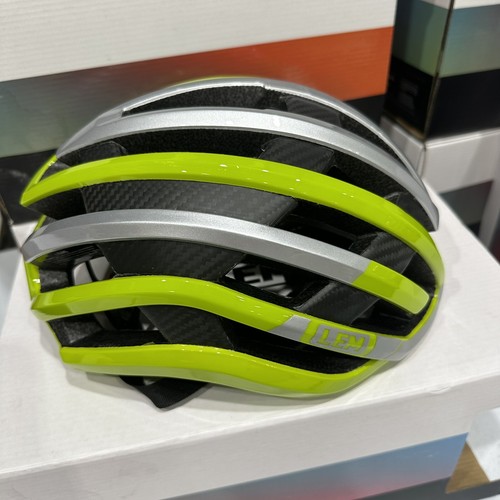 Lem motive air - air, green