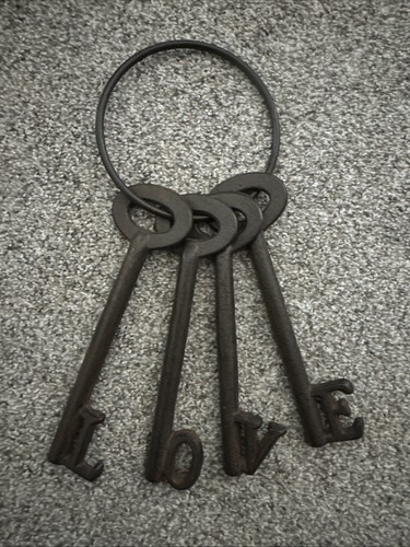 Love vintage cast - vintage,