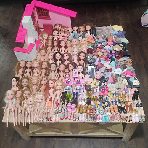 Vtg huge bratz lot dolls - vtg,