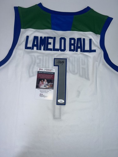 Lamelo ball autographed chino - ball,