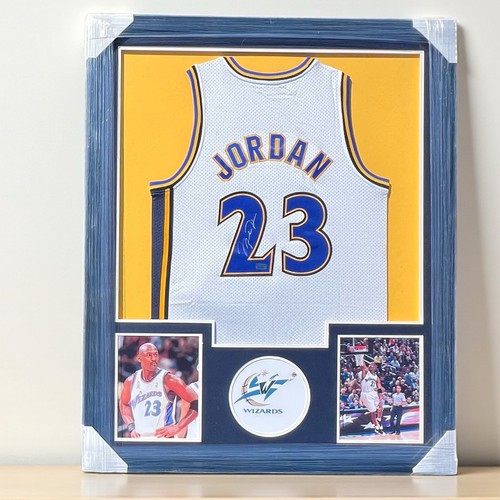 Framed michael jordan - jordan, signed