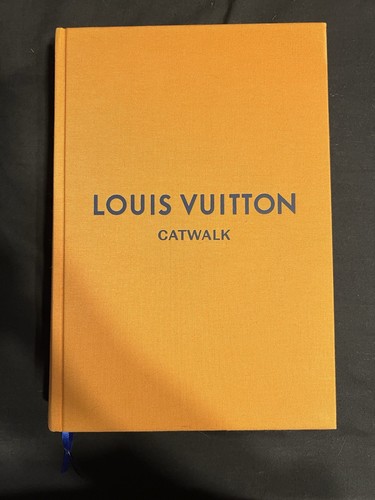 Louis vuitton catwalk book - louis,