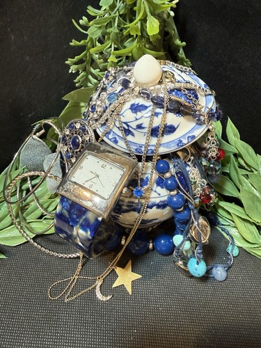 Mystery jewelry jar teacup - jewelry, jar/teacup