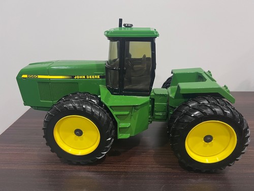 John deere diecast tractor - diecast,