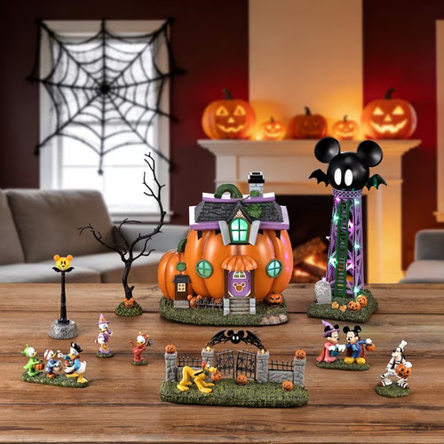 Disney halloween village set - halloween,