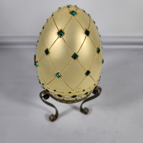 Barbie empress emeralds - of,