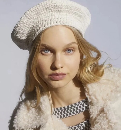 Urban outfitters hand - urban,