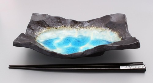 Mino ware wave - mino, wave‑shaped